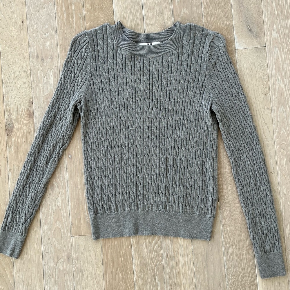 Uniqlo Women Cotton Cashmere Cable Knit Sweater in Grey - Size S